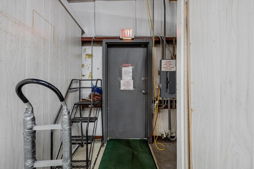 More Photos Of 1060 S Sr-29, LaBelle Freestanding For Sale