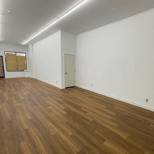 More Photos Of 309 S 60th St, Philadelphia Storefront Retail Residential For Lease