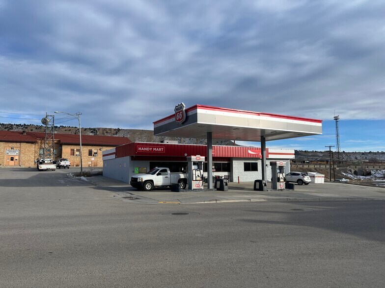 Primary Photo Of 201 S Main St, Helper Service Station For Sale