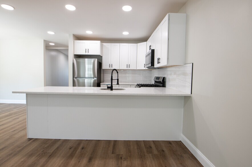 More Photos Of 95 Mercer St, Hamilton Apartments For Sale