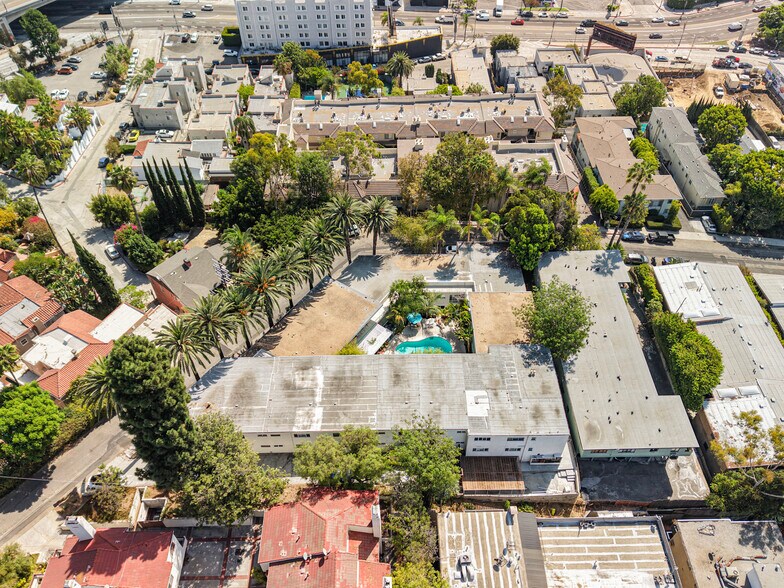 More Photos Of 1959 Grace Ave, Los Angeles Apartments For Sale