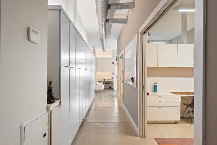 More Photos Of 2235 E 6th St, Austin Apartments For Sale