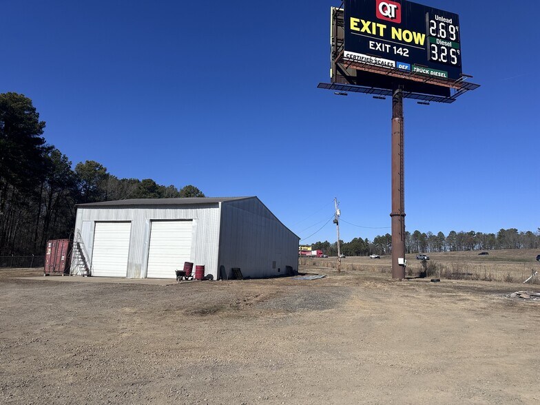 More Photos Of 13300 Long Fisher Rd, North Little Rock Service For Lease