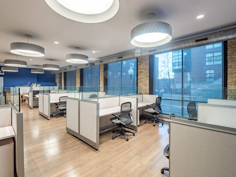 More Photos Of 1755 N Damen Ave, Chicago Office Residential For Lease