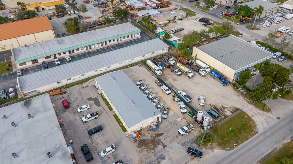 More Photos Of 1875 Seward Ave, Naples Manufacturing For Sale