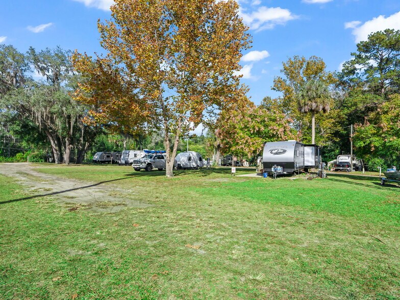 More Photos Of 15260 NE 152nd Pl, Fort Mc Coy Trailer Camper Park For Sale