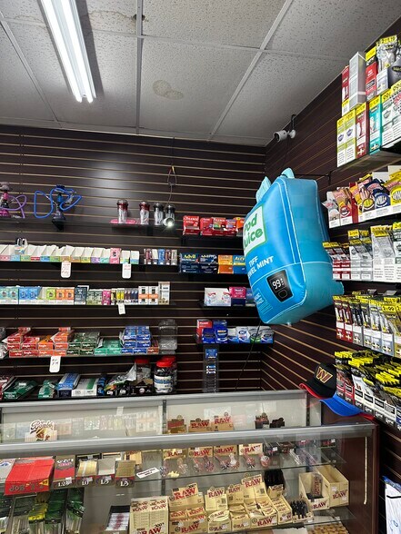 More Photos Of 509 National Hwy, Thomasville Convenience Store For Sale
