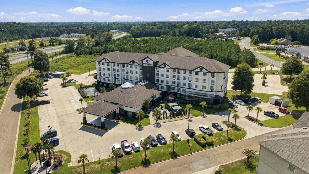 More Photos Of 10 Gateway Dr, Hattiesburg Hotel For Sale