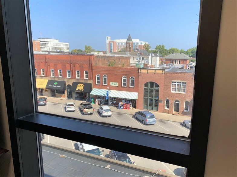 More Photos Of 120 E Main St, Murfreesboro Office For Sale