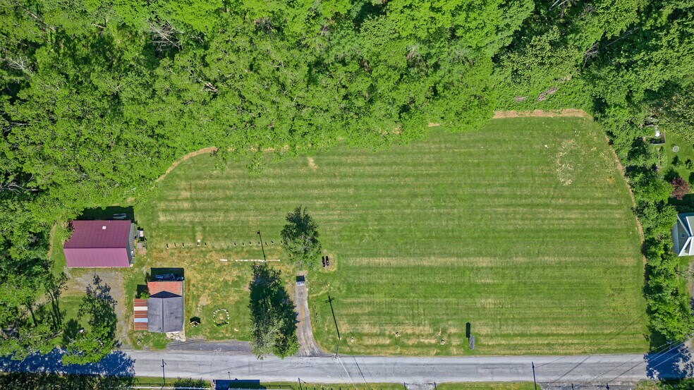 More Photos Of 160 Creamery Rd, Greenville Specialty For Sale