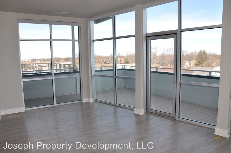 More Photos Of 4175 N Oakland Ave, Shorewood Multifamily For Sale