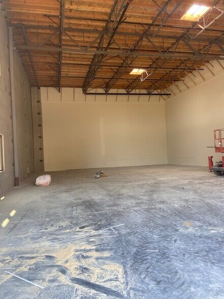 More Photos Of 1611 W San Bernardino Rd, West Covina Land For Sale