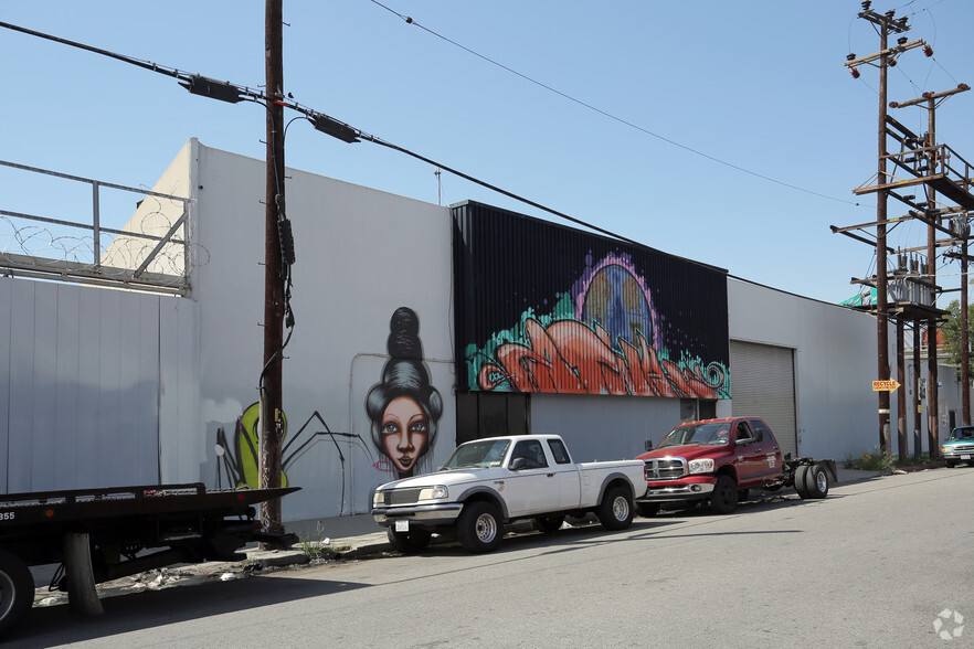 Primary Photo Of 1331-1333 Wilson St, Los Angeles Warehouse For Lease