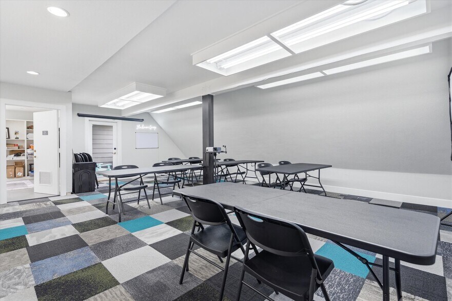 More Photos Of 2901 Main Ave, Durango Office For Sale