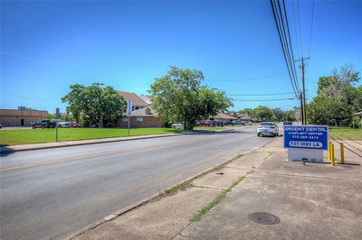 More Photos Of 737 Irby Ln, Irving Medical For Sale