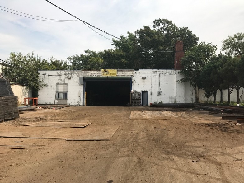 More Photos Of 2840 Mt Ephraim Ave, Camden Manufacturing For Sale