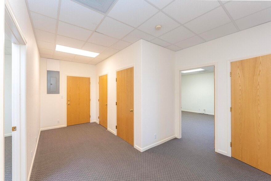 More Photos Of 13748 Center St, Carmel Valley Office Residential For Lease