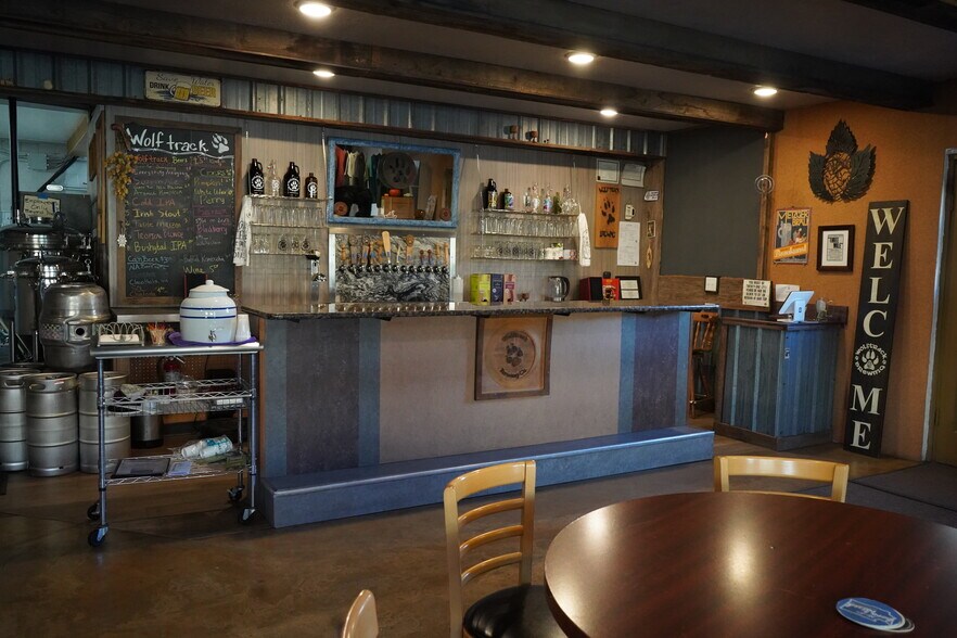 More Photos Of 505 King st, Cottonwood General Retail For Sale