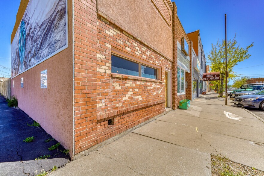 More Photos Of 124 W 6th St, Walsenburg Storefront Retail Office For Sale