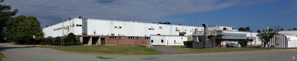 More Photos Of 40 Fordham Rd, Wilmington Warehouse For Lease