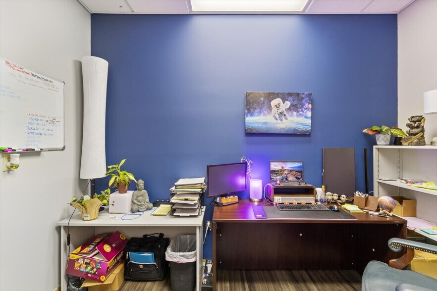 More Photos Of 268 S Suncoast Blvd, Crystal River Office For Sale