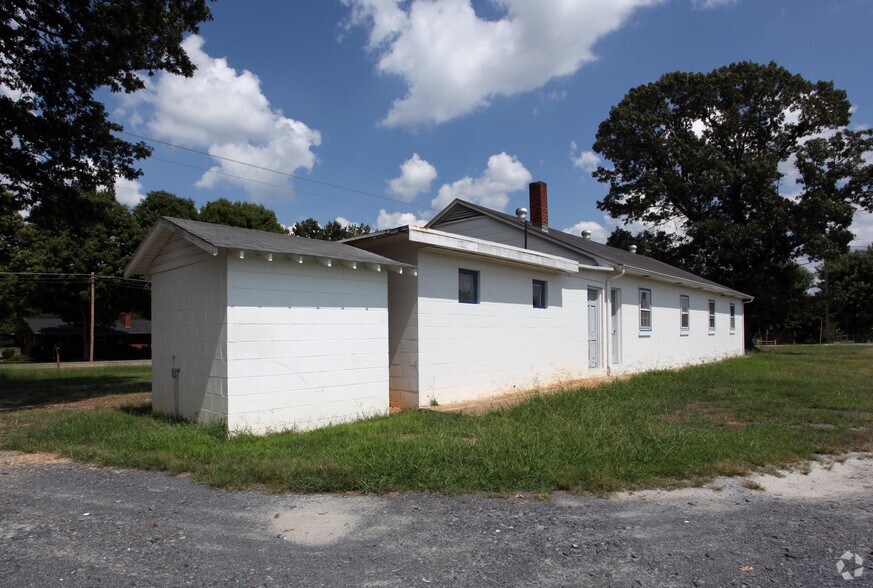 More Photos Of 4725 US Highway 311, Sophia Religious Facility For Lease