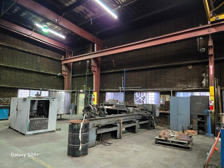 More Photos Of 658 Omaha Dr, Corpus Christi Industrial For Sale