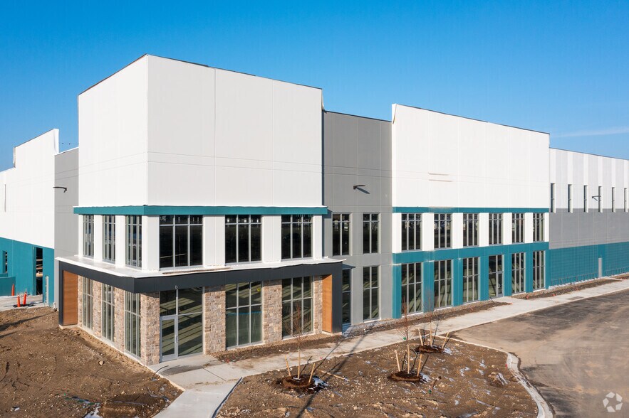 More Photos Of I-96 & Wixom Rd, Wixom Unknown For Sale