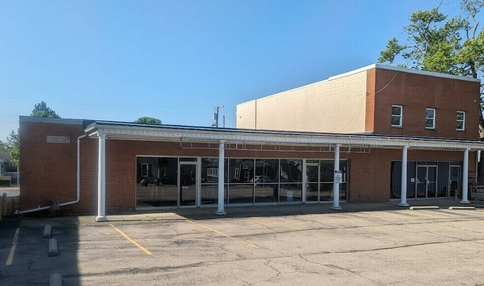 Primary Photo Of 34-36 W Franklin St, Centerville Storefront Retail Office For Lease
