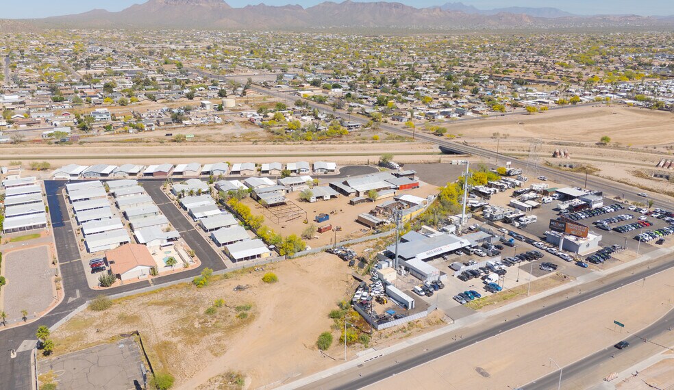 More Photos Of 50 N Crismon Rd, Mesa Contractor Storage Yard For Lease