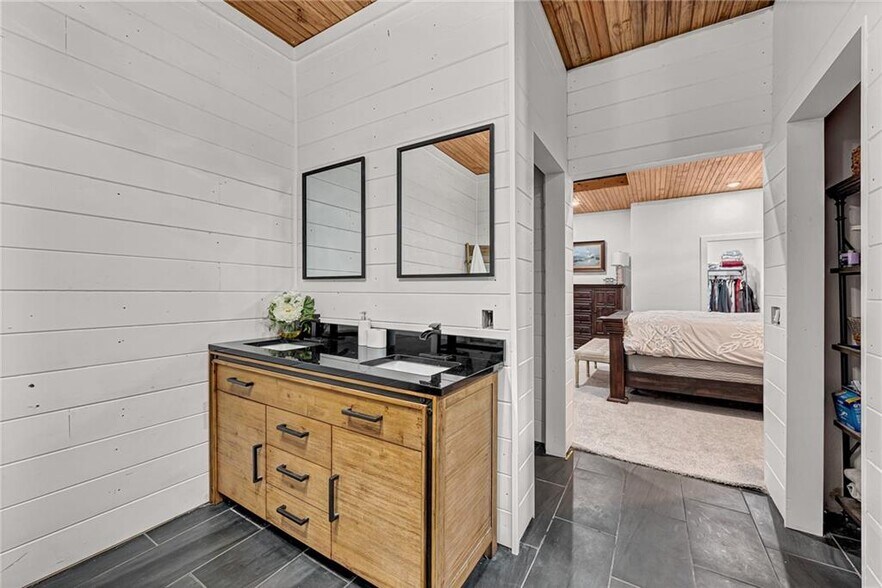 More Photos Of 510 E Madison Ave, Berryville Religious Facility For Sale