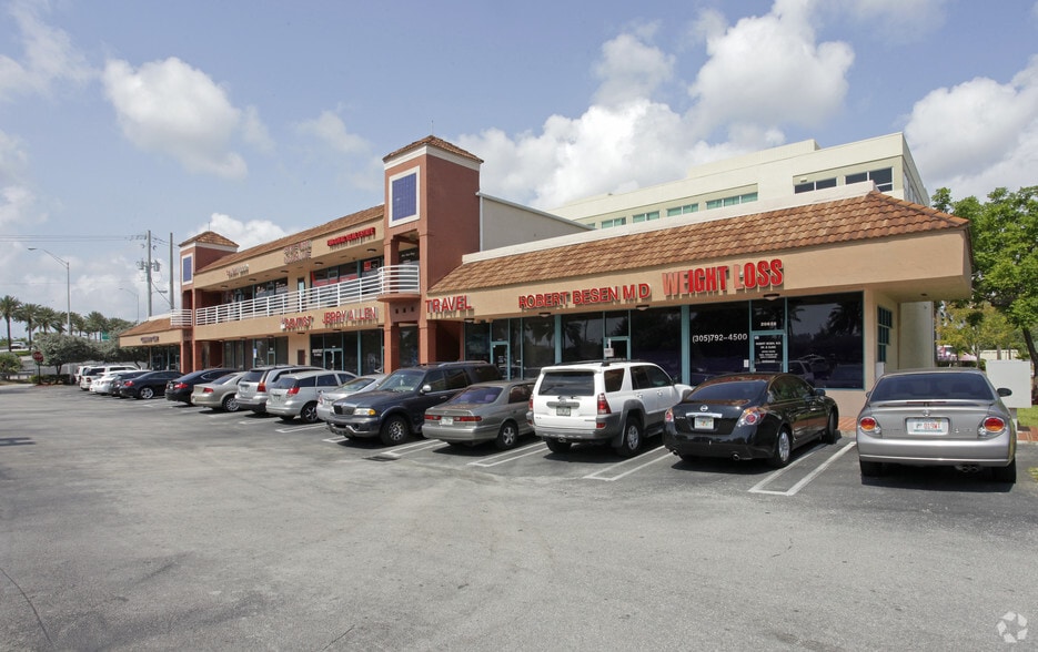 More Photos Of 20610-20636 Biscayne Blvd, Miami Storefront Retail Office For Lease