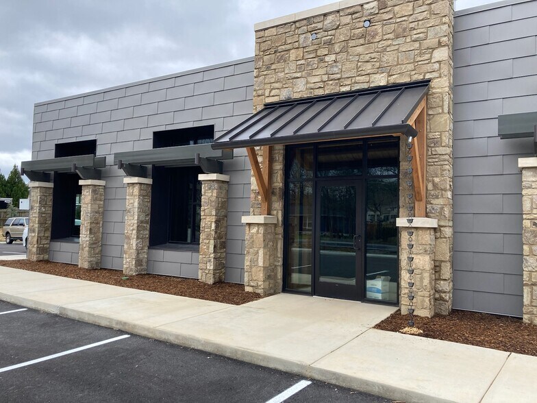 More Photos Of 6117 Ooltewah Georgetown Rd, Ooltewah Medical For Lease