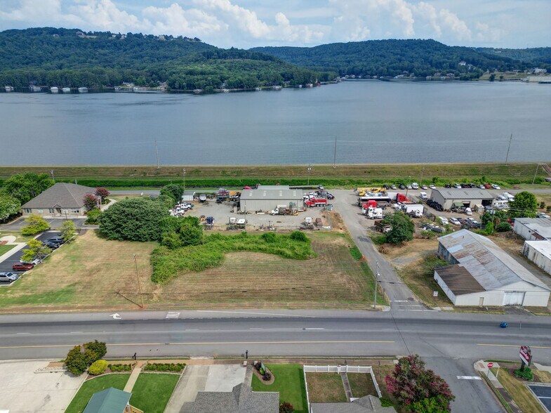 More Photos Of Blount Ave, Guntersville Land For Sale