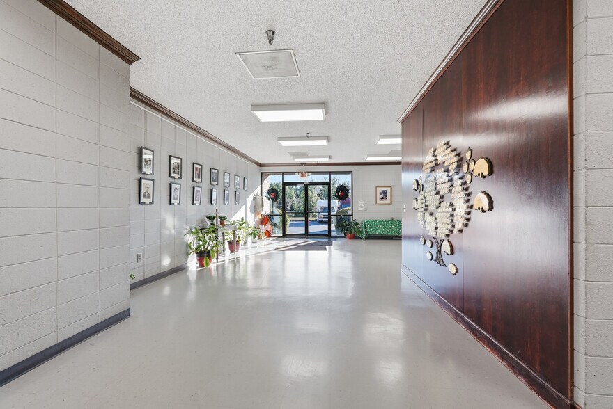 More Photos Of 11911 White Bluff Rd, Savannah Specialty For Sale