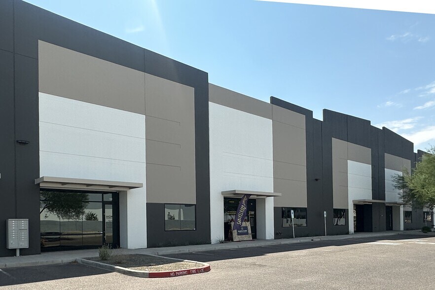 More Photos Of 11560 N Dysart Rd, Surprise Unknown For Lease