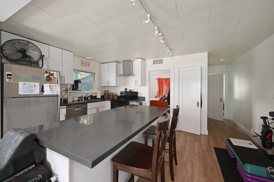 More Photos Of 8716 Sand Point Way NE, Seattle Apartments For Sale