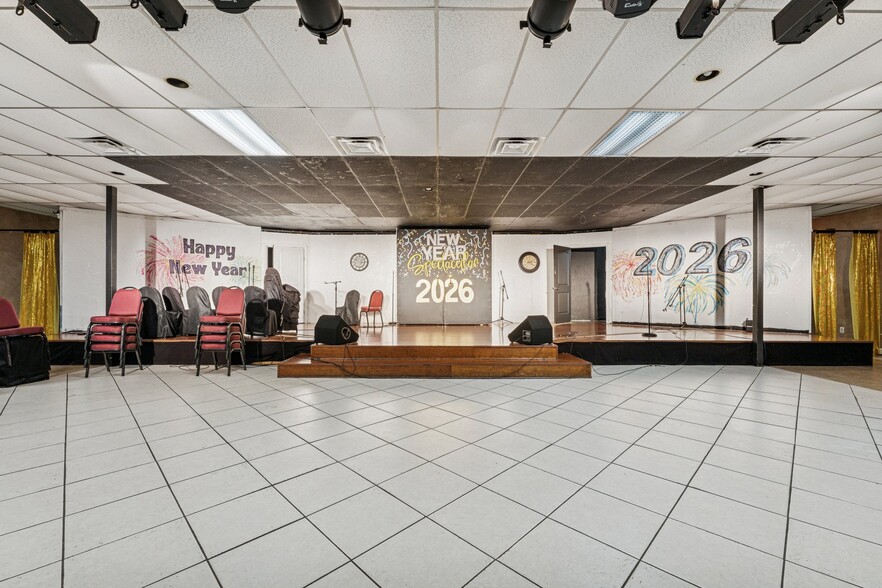 More Photos Of 1005 SW 4th St, Moore Religious Facility For Sale