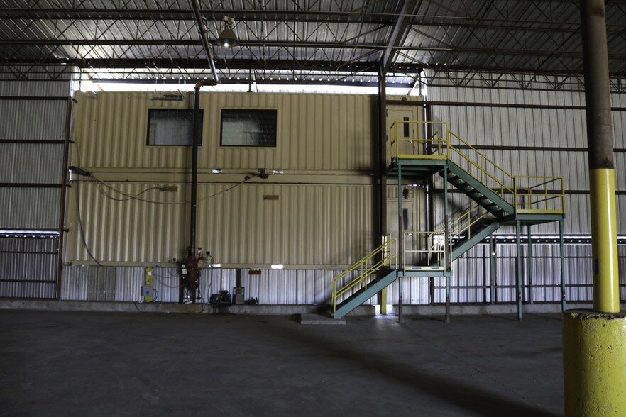 More Photos Of 13343 Interstate 20 E, Tyler Warehouse For Lease