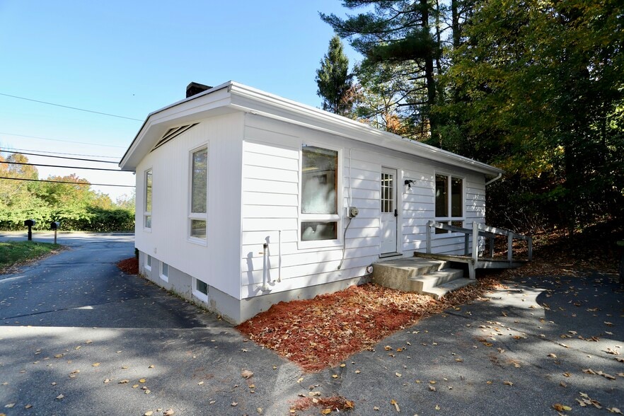 More Photos Of 41 Highland Ave, Newport Warehouse For Sale