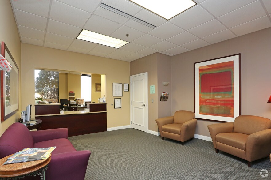 More Photos Of 5439 Durand Ave, Racine Medical For Lease