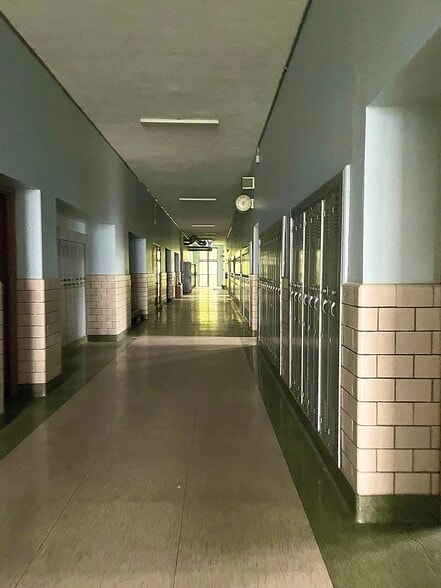 More Photos Of 3656 Milestrip Rd, Blasdell Loft Creative Space For Sale