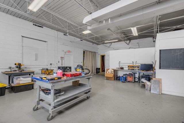 More Photos Of 13920 E 9 Mile Rd, Warren Warehouse For Lease