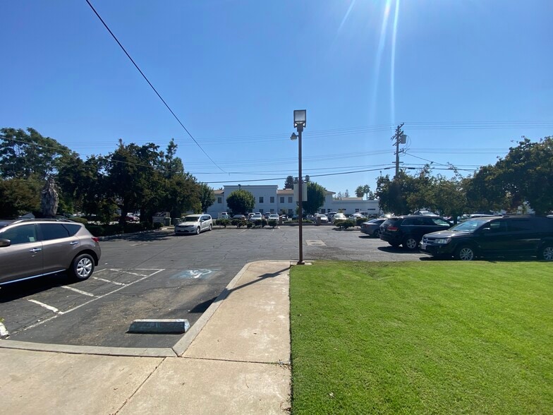 More Photos Of 1060-1080 Delbon Ave, Turlock Medical For Lease