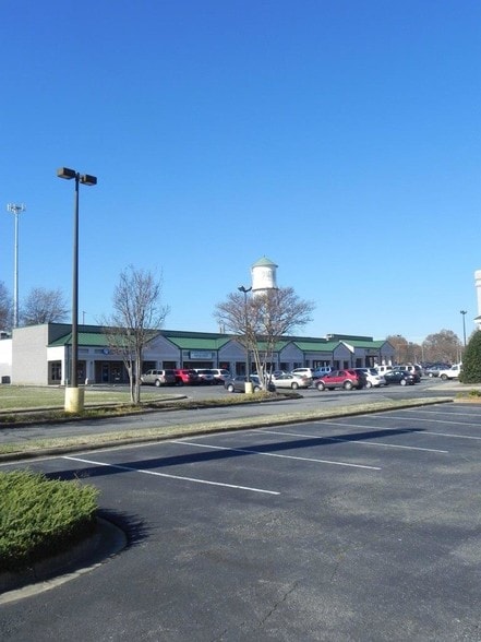 More Photos Of 230-254 E Garrison Blvd, Gastonia Storefront For Lease
