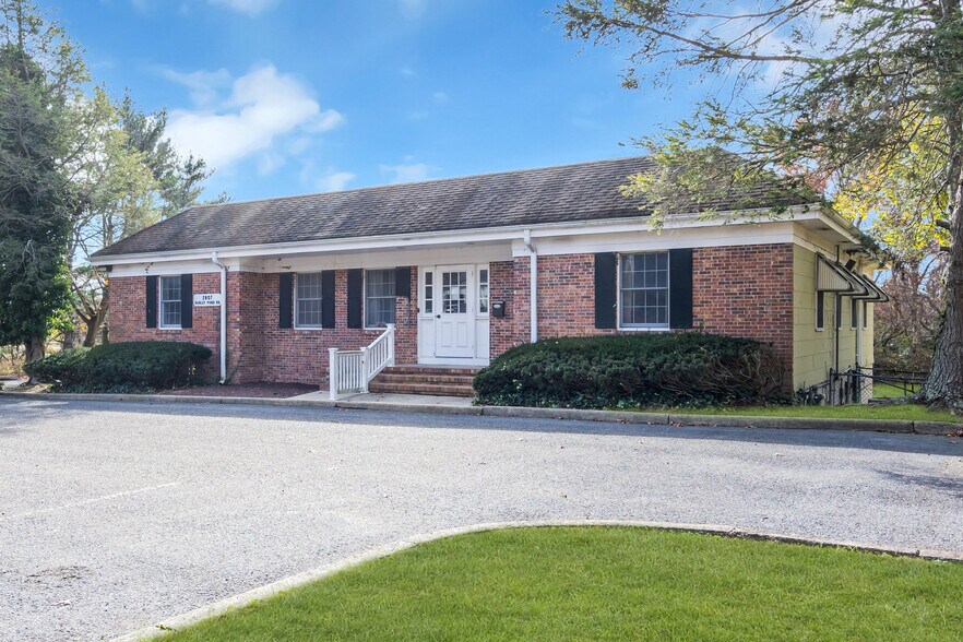 More Photos Of 2807 Hurley Pond Rd, Wall Township Office For Sale