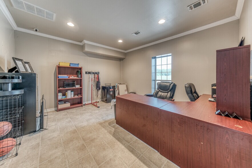 More Photos Of 301 Center Court Dr, Bridgeport Warehouse For Sale