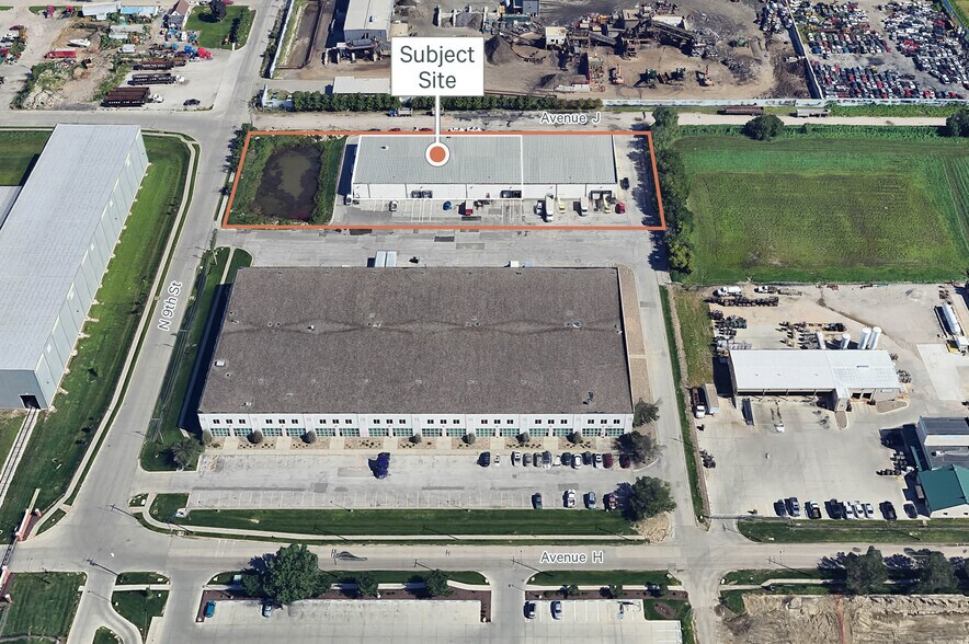 Primary Photo Of 2675 N 9th St, Carter Lake Warehouse For Lease