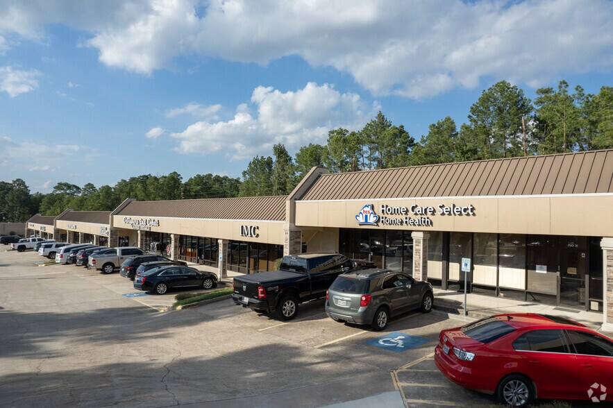 More Photos Of 3500 W Davis St, Conroe Unknown For Lease