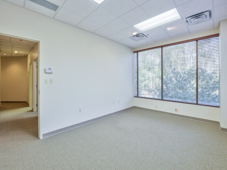 More Photos Of 2252 Killearn Center Blvd, Tallahassee Office For Lease
